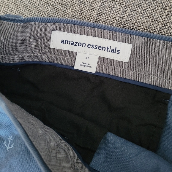 Cotton slim fit shorts - Picture 5 of 6